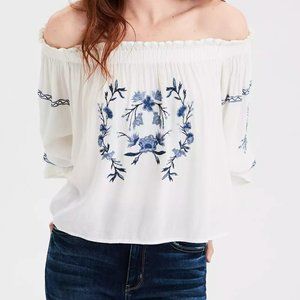 AE Off-the-shoulder top
